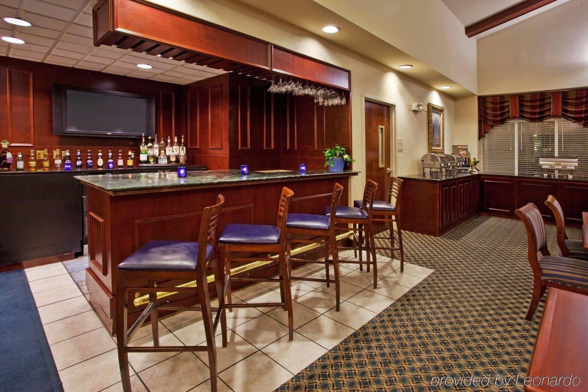 And Peachtree By Ihg Hotel