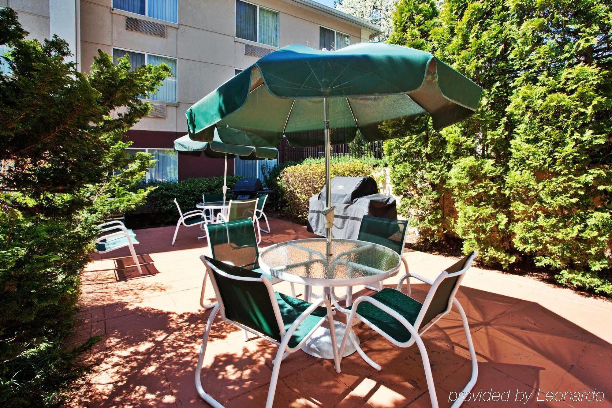 And Peachtree By Ihg
