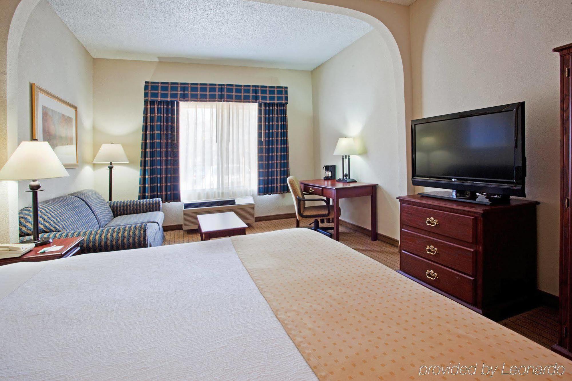 And Peachtree By Ihg Hotel