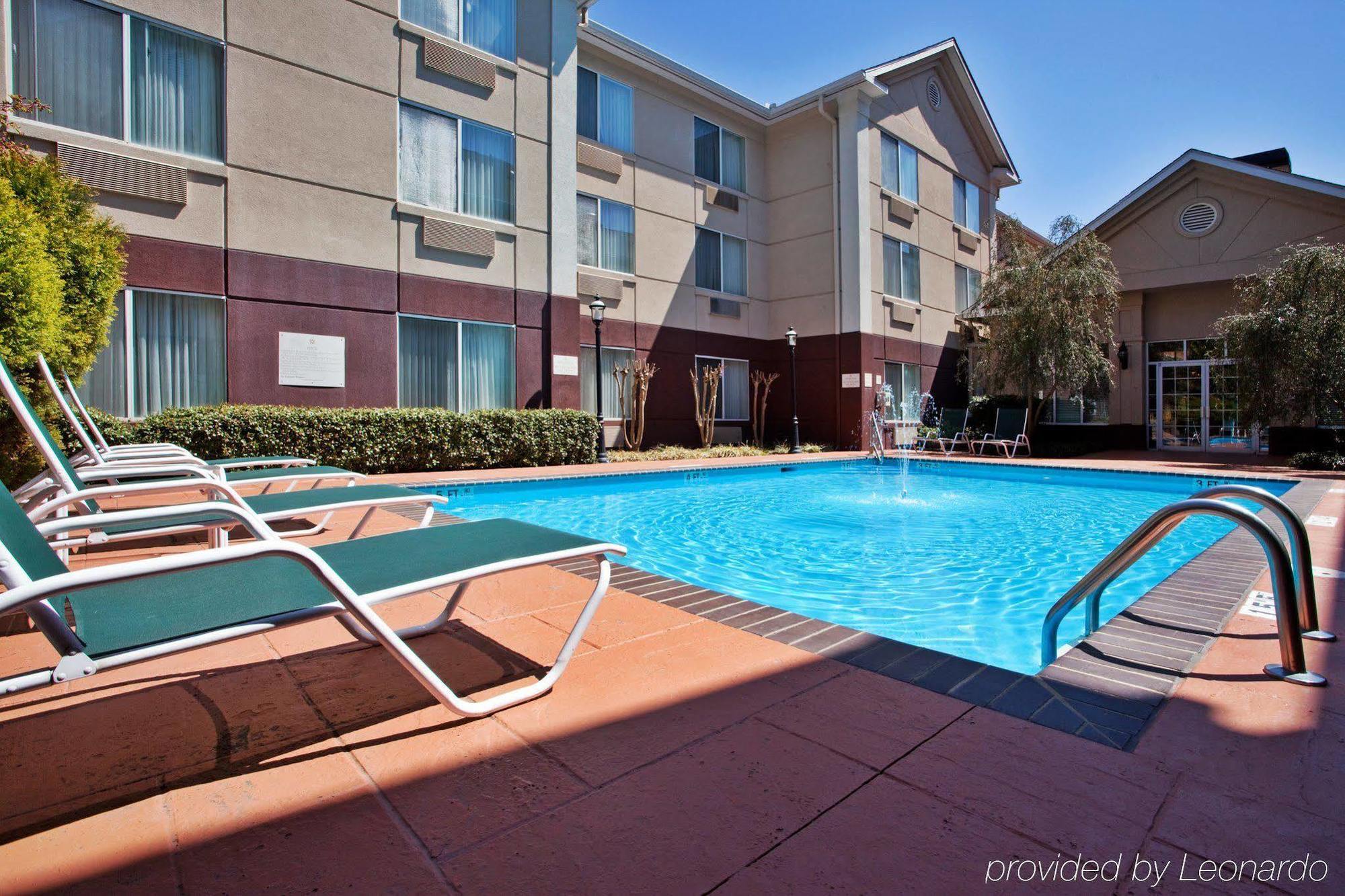 And Peachtree By Ihg Hotel Peachtree City