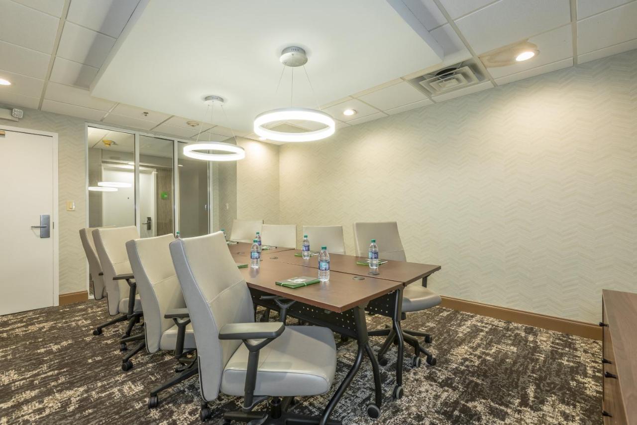 Hotel And Peachtree By Ihg 3*