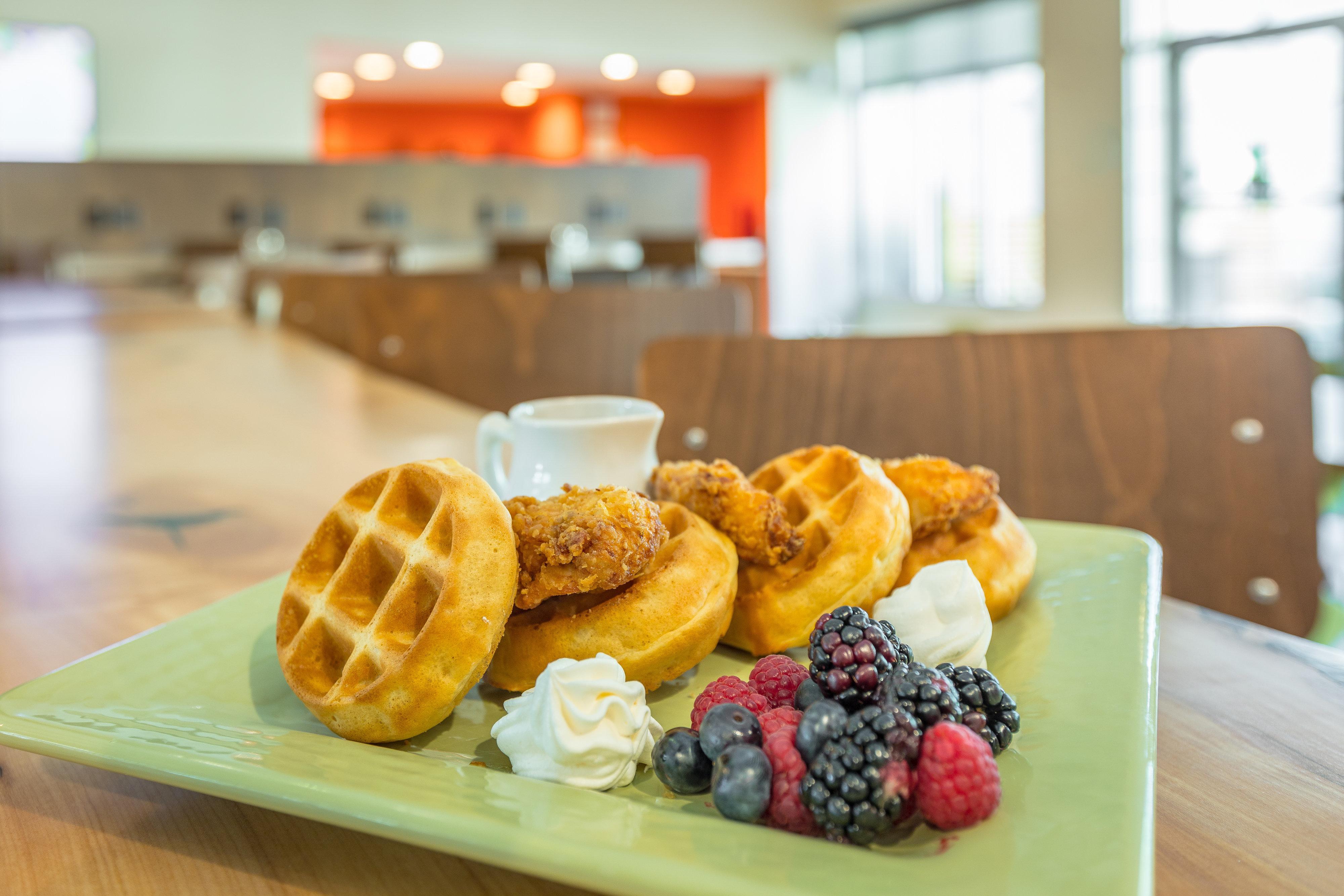 And Peachtree By Ihg Peachtree City